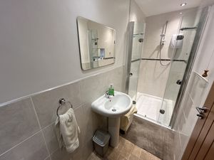 Photo 33- click for photo gallery